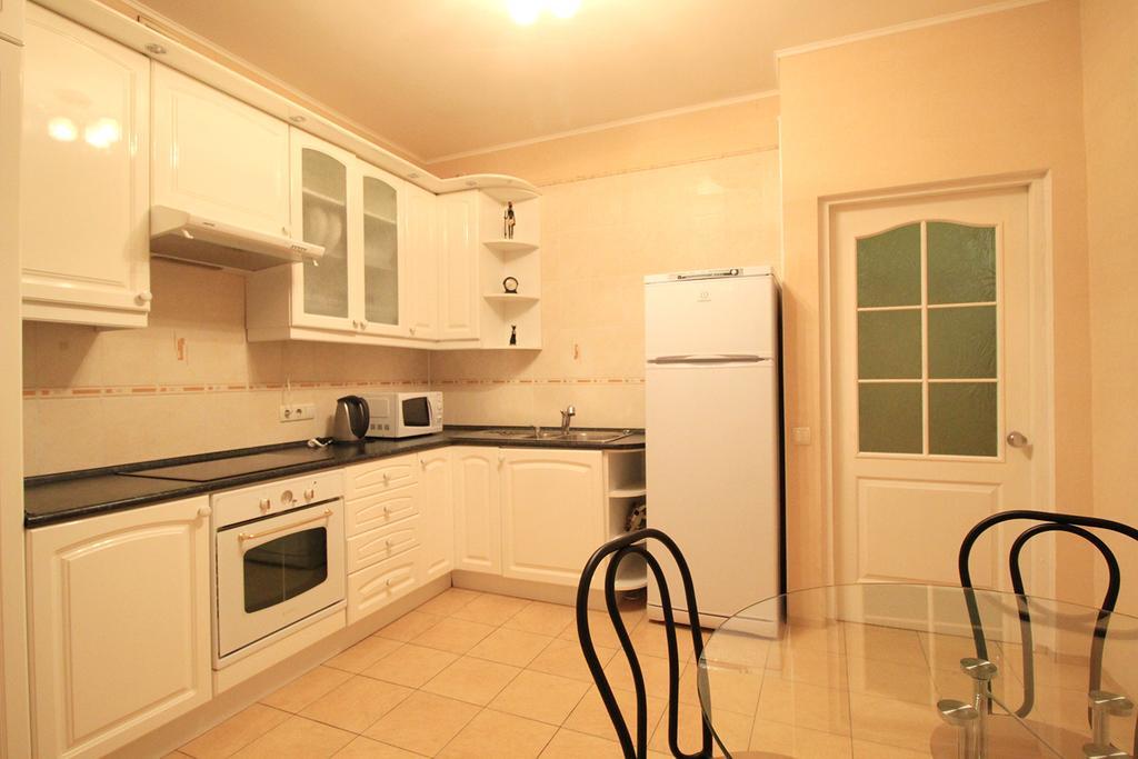 Apartment Poznyaky-Bazhana Kiev Exterior foto