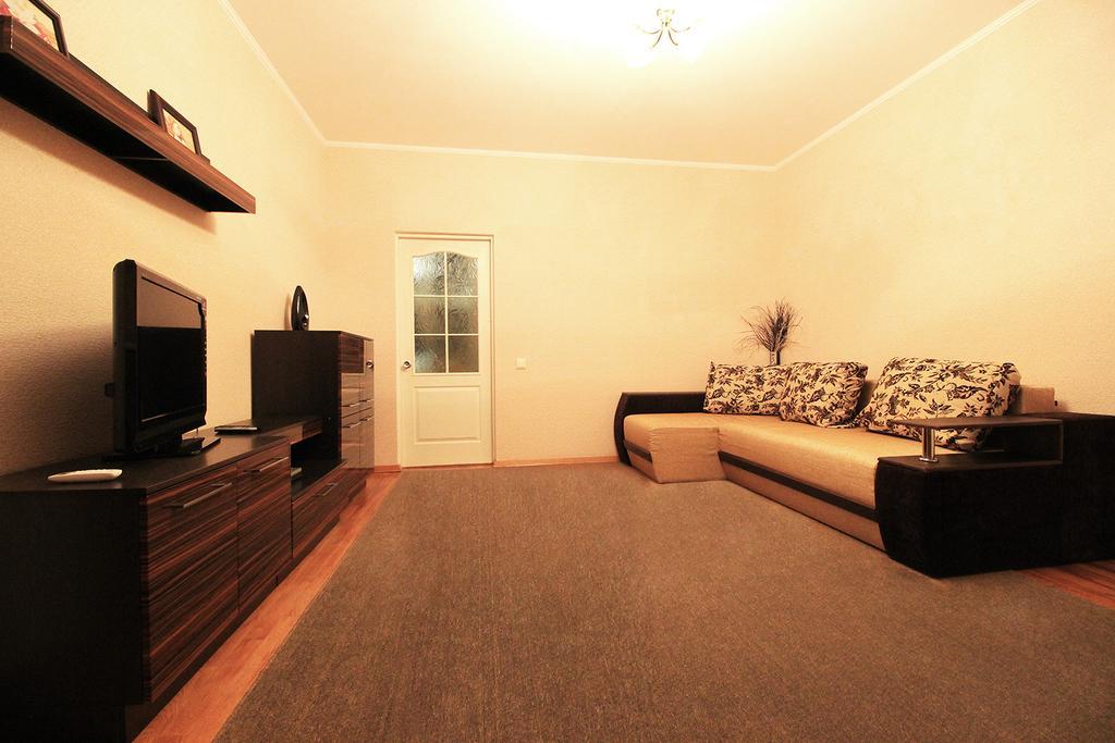 Apartment Poznyaky-Bazhana Kiev Exterior foto