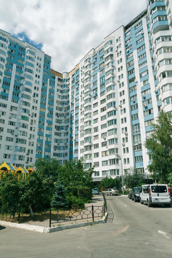 Apartment Poznyaky-Bazhana Kiev Exterior foto