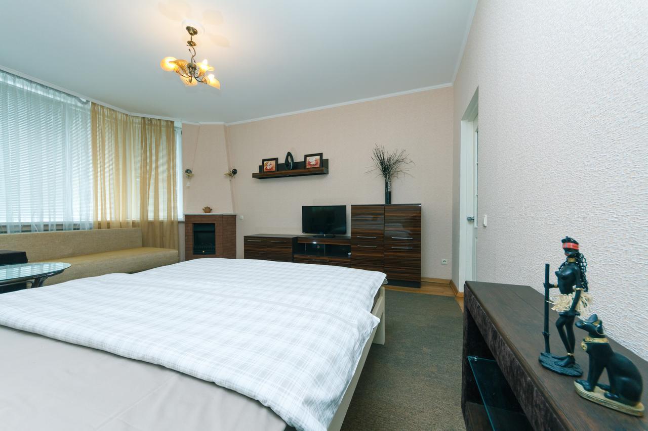 Apartment Poznyaky-Bazhana Kiev Exterior foto