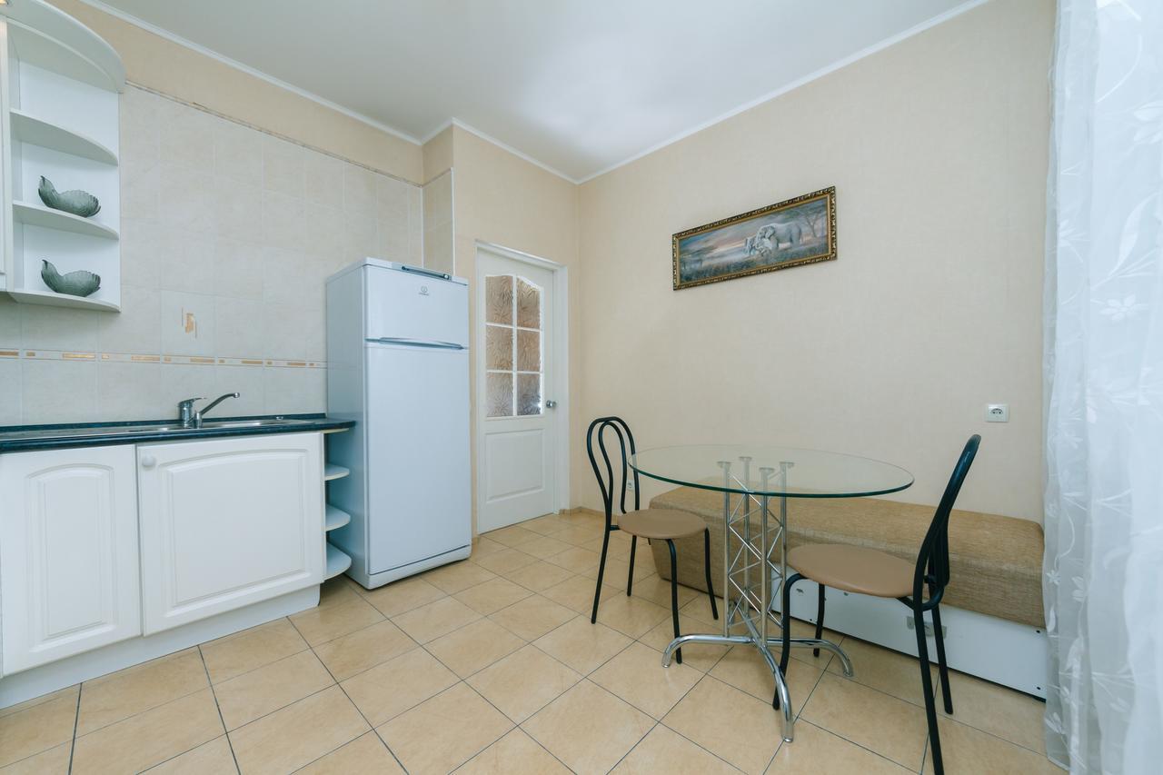 Apartment Poznyaky-Bazhana Kiev Exterior foto